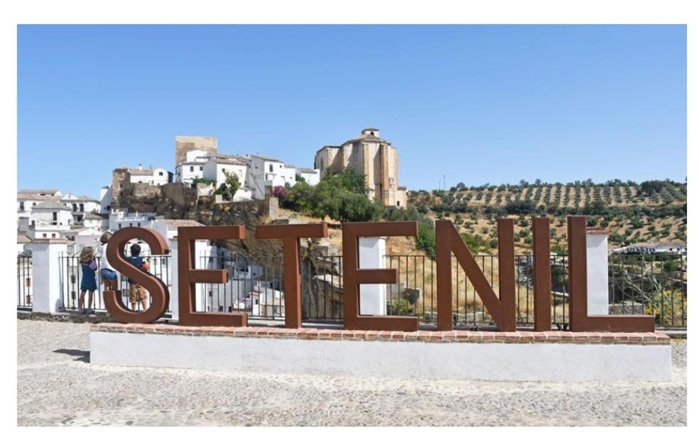 Appartement La Medina Alta à Setenil De Las Bodegas Extérieur photo